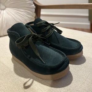 Misha and Puff size 27 kids boots NWOT